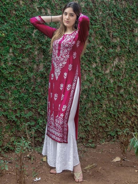 gosriki-floral-embroidered-chikankari-straight-kurta-2.jpg